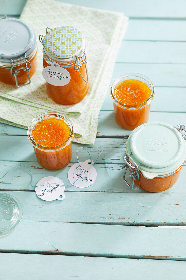 'Hasenfrühstück'-Marmelade aus Orangen, Möhren und Ingwer