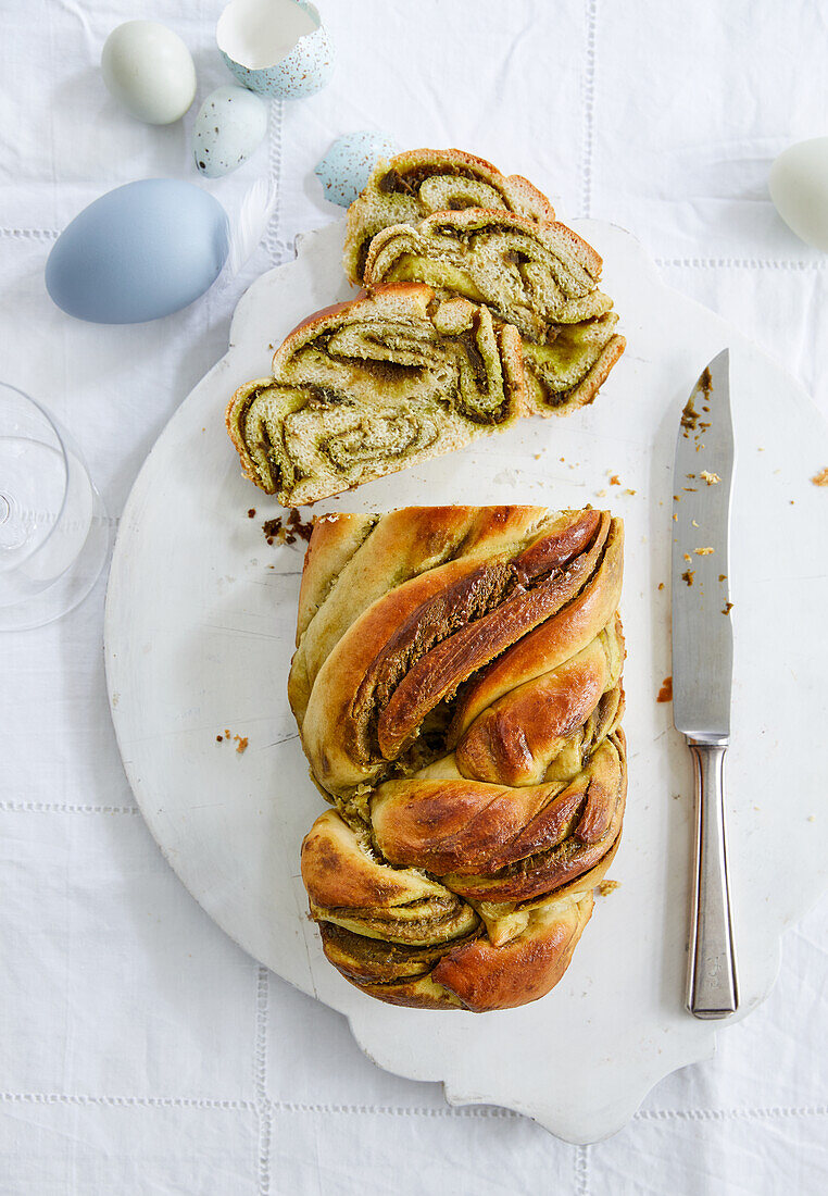 Yeast plait with pistachio jam filling