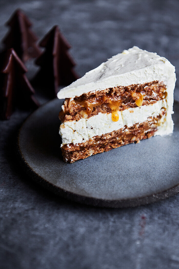 Weihnachtliche Mandel-Bitterorangen-Torte