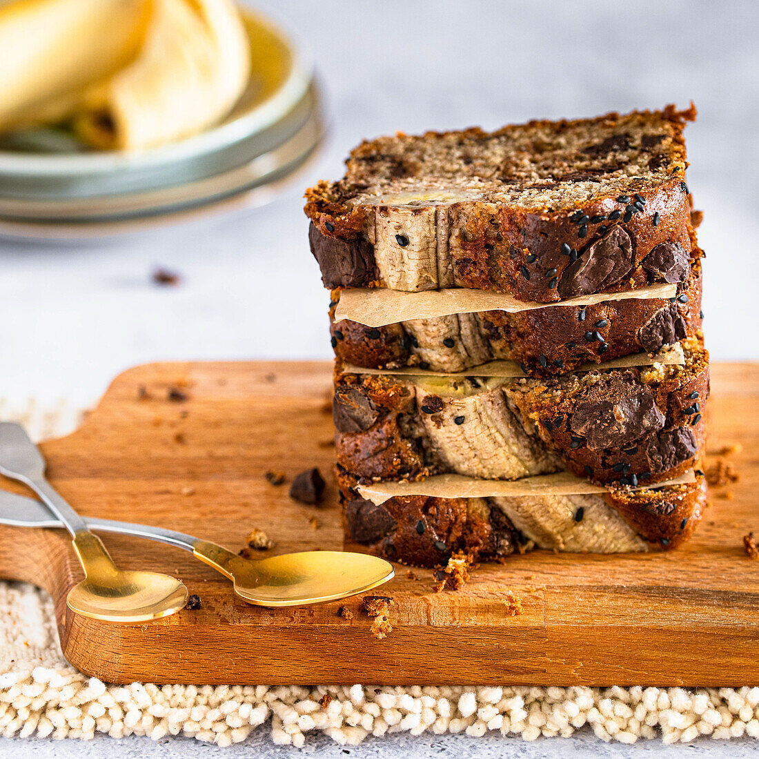 Bananenbrot mit Kakaonibs und Zimt