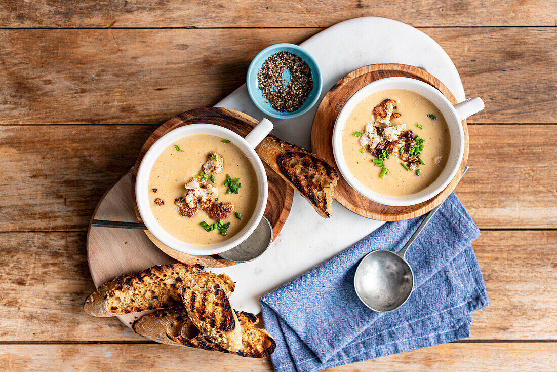 Geröstete Blumenkohlcremesuppe