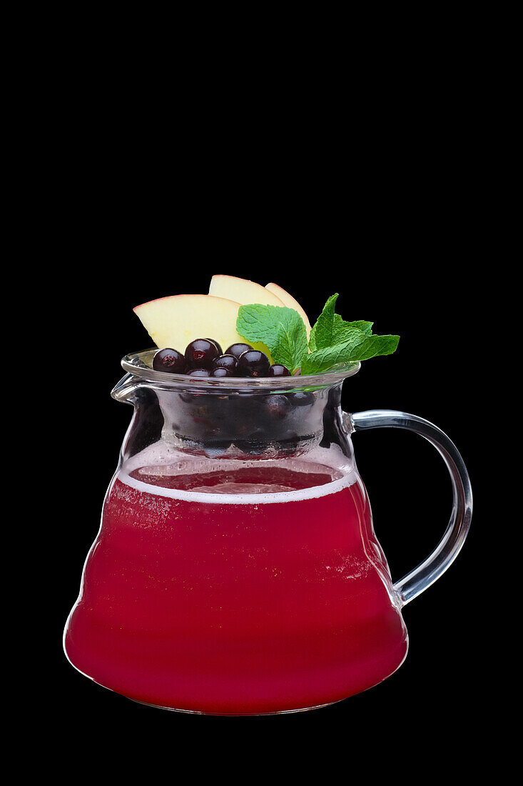 Hot apple and blackcurrant punch with mint