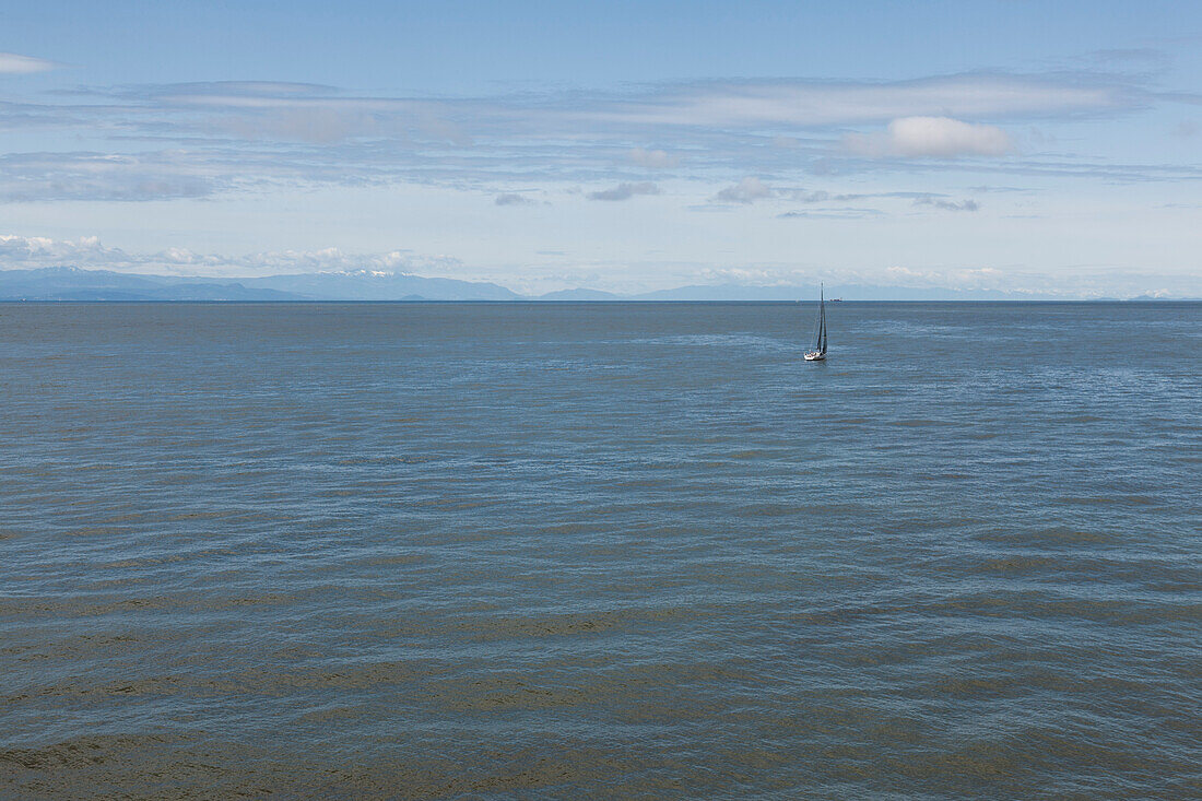 Segelboot, Straße von Georgia, Britisch-Kolumbien, Kanada