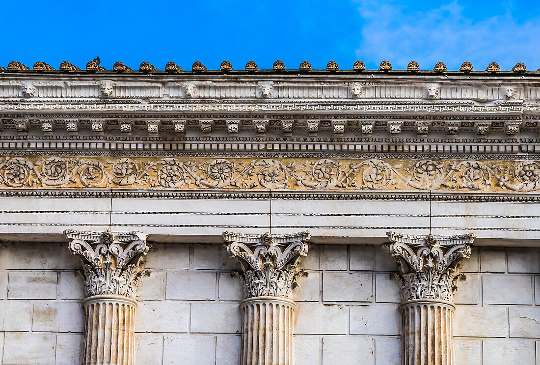 Decorations Maison Carree, Nimes, Gard, France. Temple created in 7 AD.