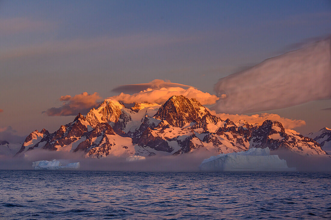 South Georgia Island. Landscape of icebergs, Drygalski Fiord