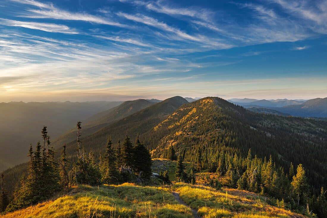 Ralph Thayer Trail vom Werner Peak im Stillwater State Forest, Montana, USA