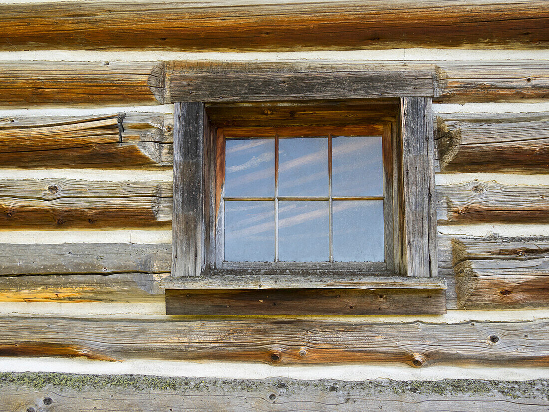 Montana, Glacier National Park. Lubec Barn (1926), Fenster Nahaufnahme