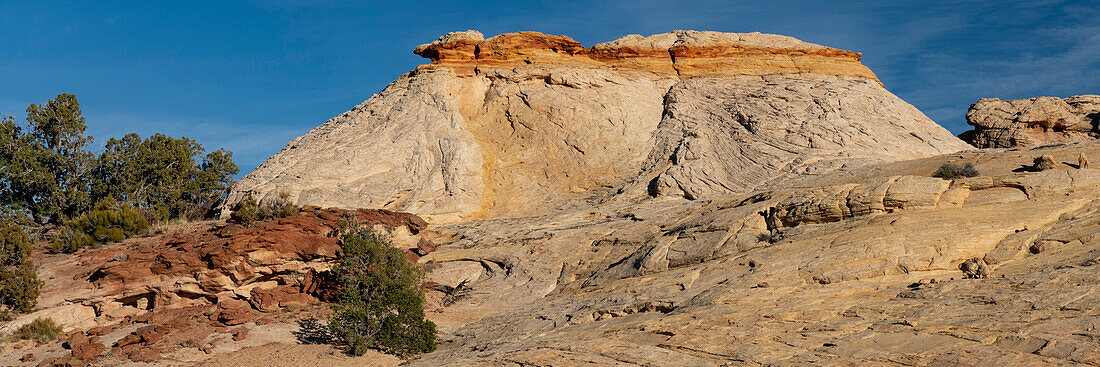 USA, Utah. Sandstone formation and cross-bedded layers, Canyonlands National Park, Island in the Sky.