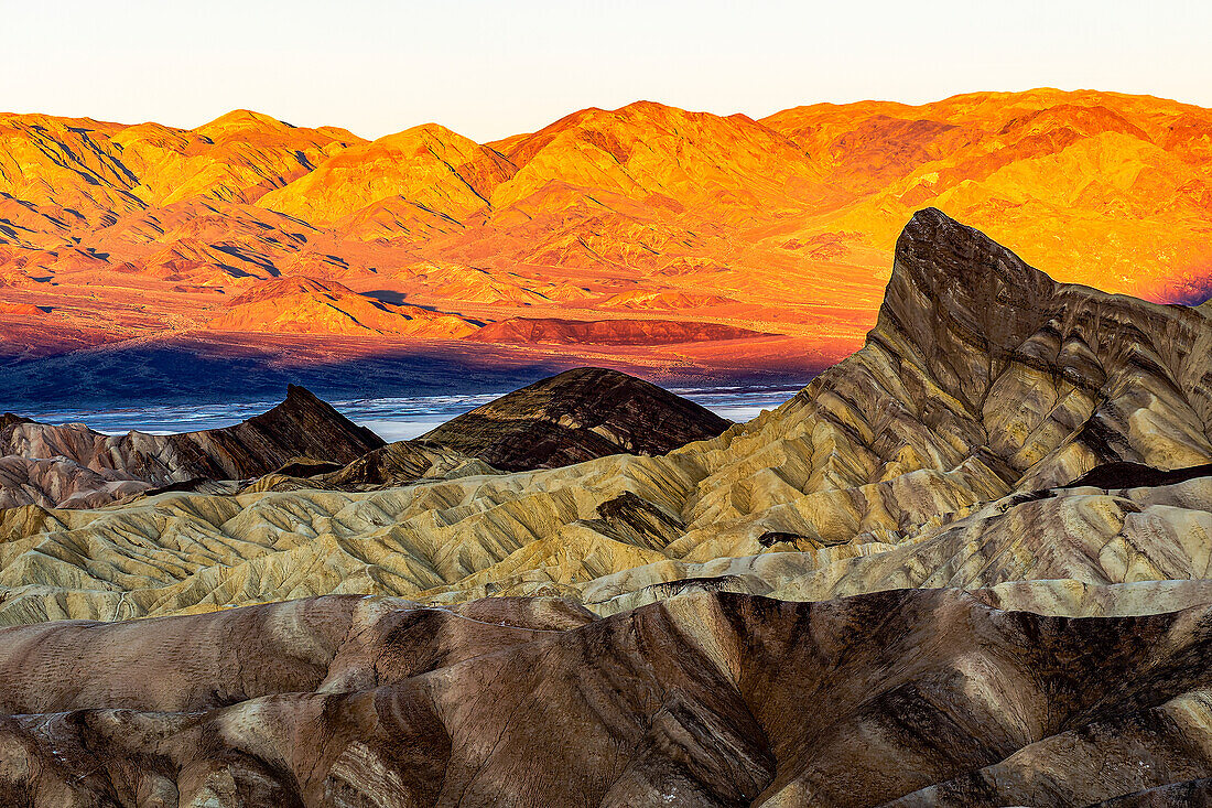 Death Valley, Sonnenaufgang am Zabriskie Point