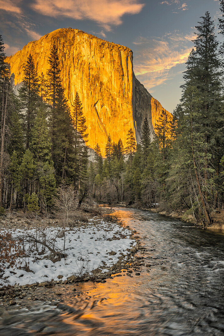 El Capitan und Merced River, Yosemite, Kalifornien.