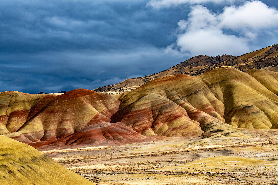 USA, John Day Fossil Beds, Painted Hills Unit Overlook