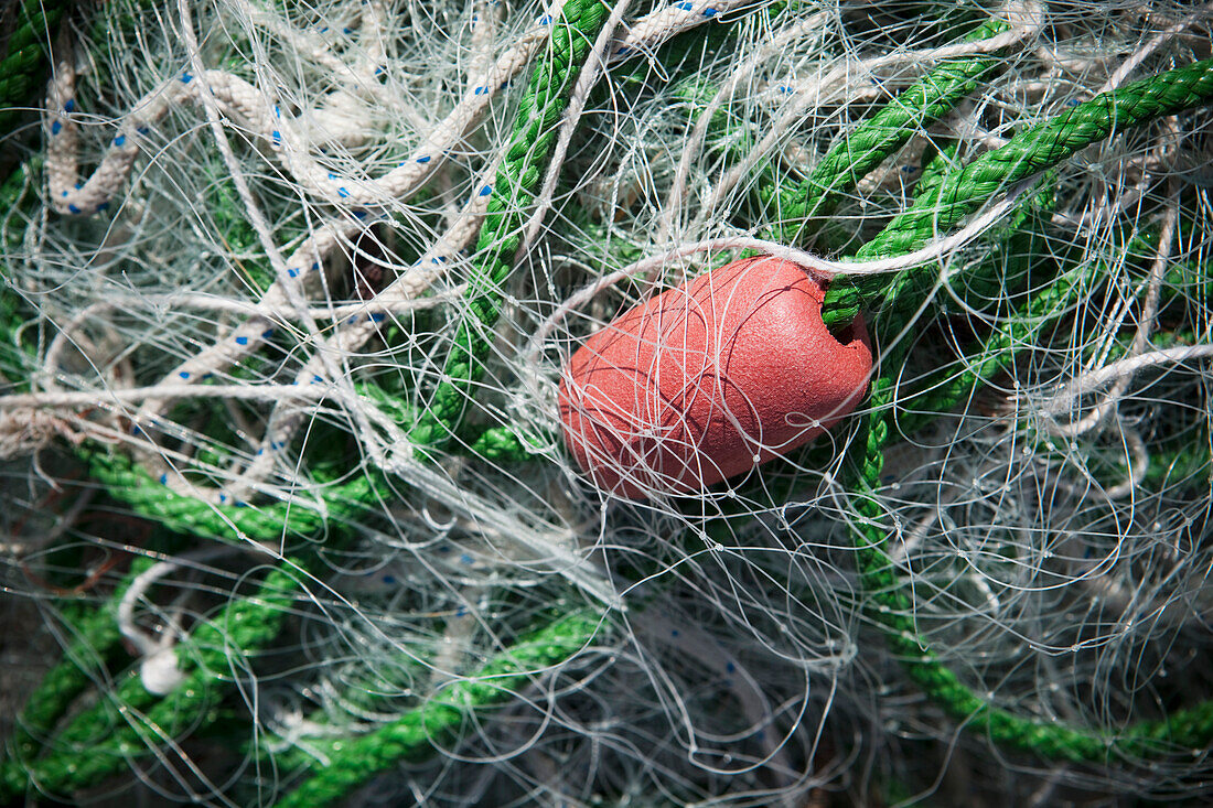 Alte Fischernetze; Dungeness Spit, Kent, England