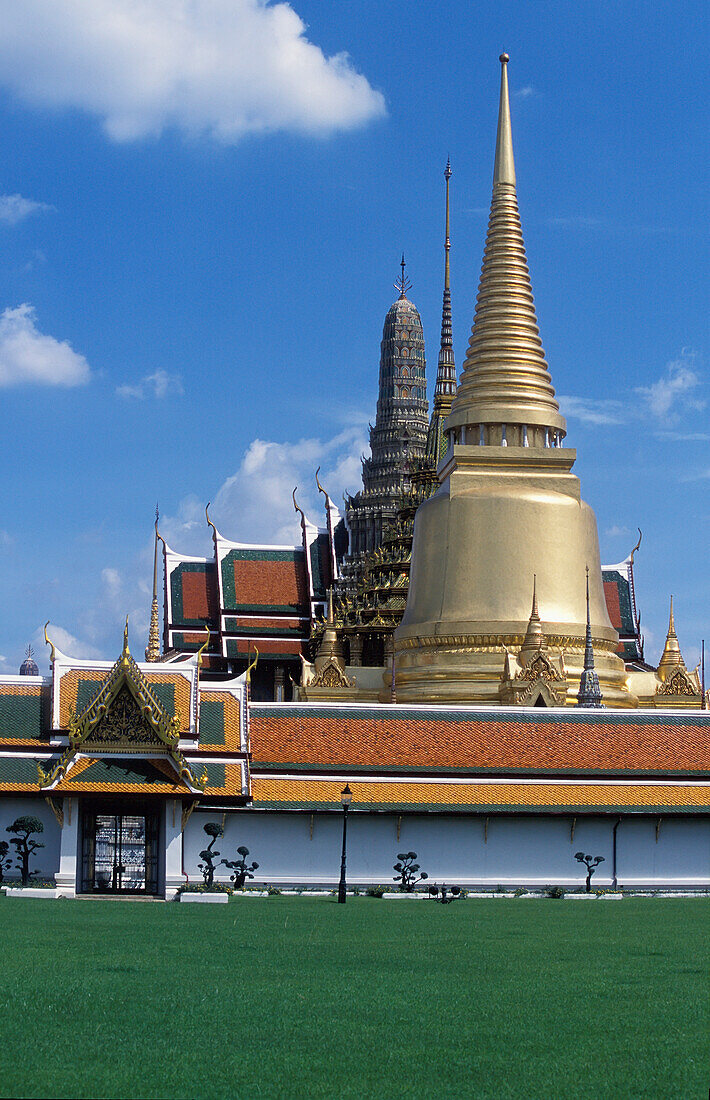 The Grand palace in Bangkok and the Buddhist temple of Wat Phra Keo within the compound of th Royal Palace, Bangkok. Thailand.