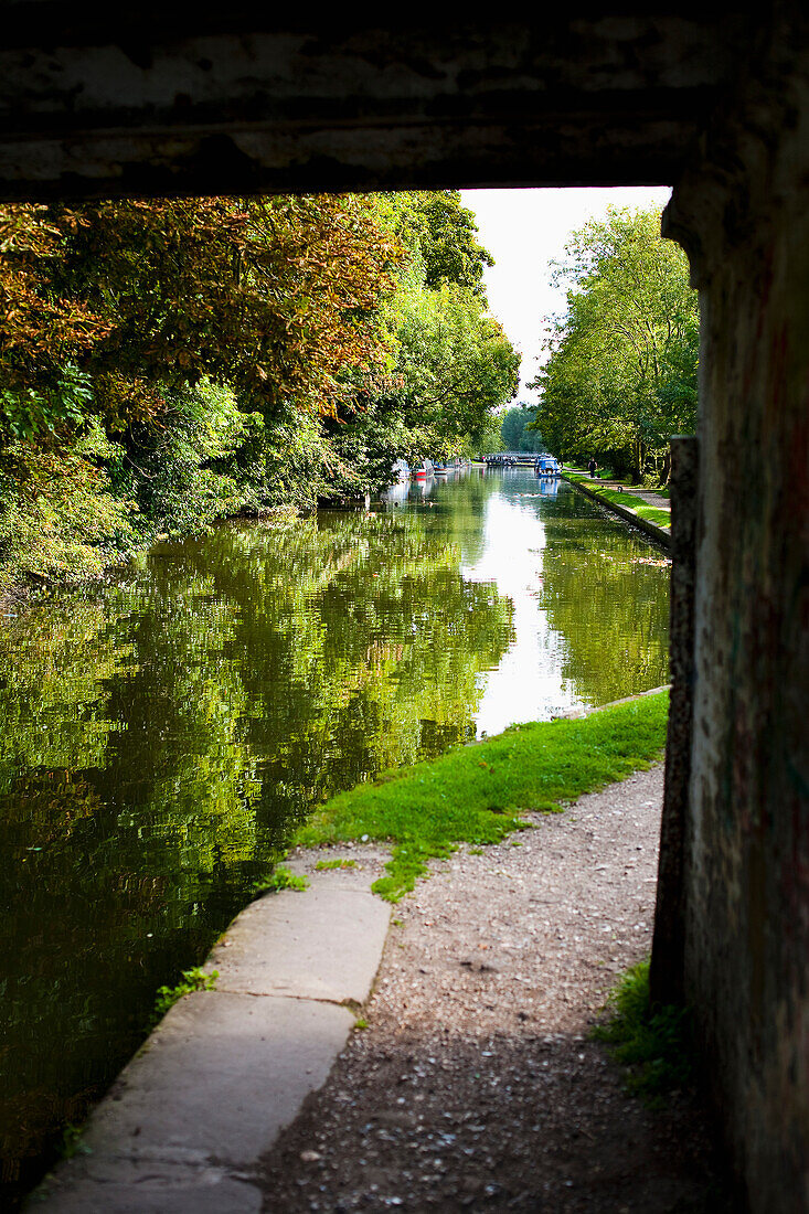 UK, Hertfordshire, and Lush Green Surrounding; Hemel Hempstead, path and barges, Grand Union Canal