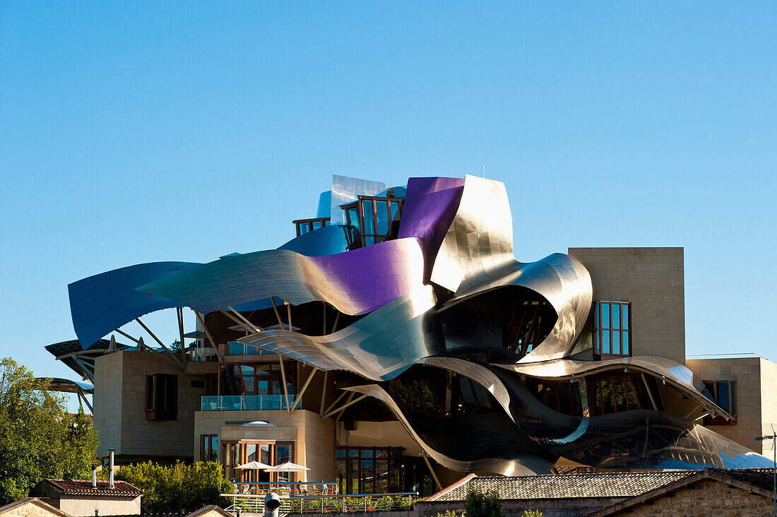 Von Frank Gehry entworfenes Marques De Riscal Weinberg-Hotel, Elciego, Baskenland, Spanien