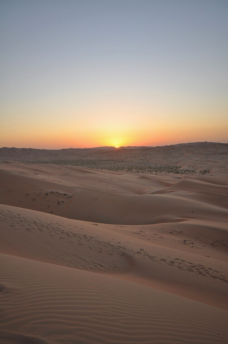 Liwa Desert Dune At Sunset In Empty Quarter, Abu Dhabi