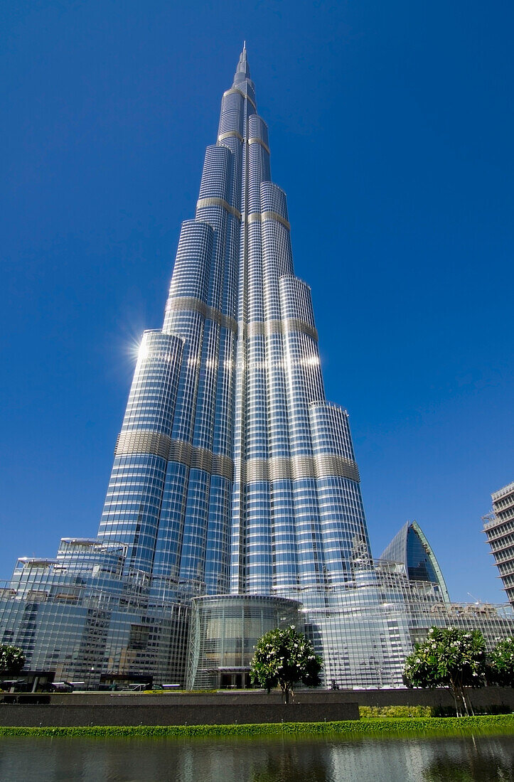 Vereinigte Arabische Emirate, Blick auf Burj Khalifa Hotel; Dubai