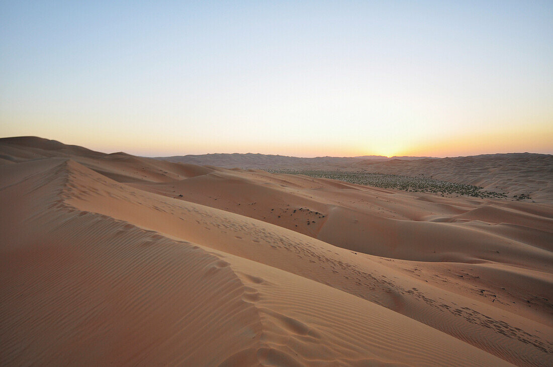 Vereinigte Arabische Emirate, Abu Dahbi, Leeres Viertel, Liwa Wüstendünen Sonnenuntergang