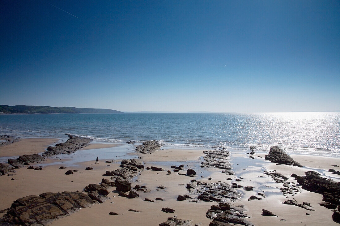 United Kingdom, View of sea and beach; Wales