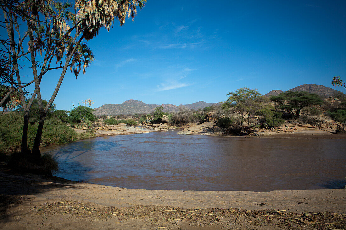 Kenya, Riverside landscape; Shaba National Reserve