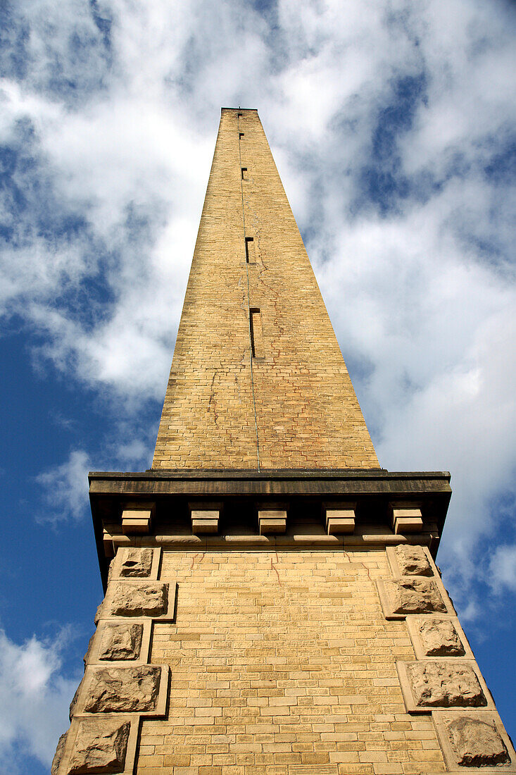 Der Mühlenschornstein in der Salts Mill in Saltaire; Bradford, West Yorkshire, England