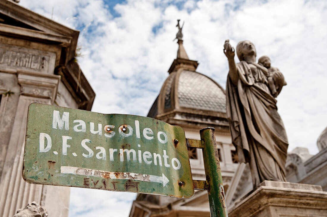 Sign In Cementerio De Recoleta, Recoleta, Buenos Aires, Argentina