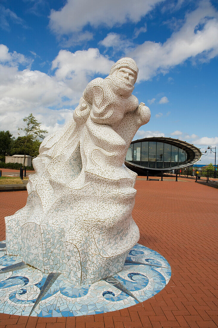 Europe, Uk, United Kingdom, Wales, Cymru, Cardiff Bay, Captain Scott Memorial Statue