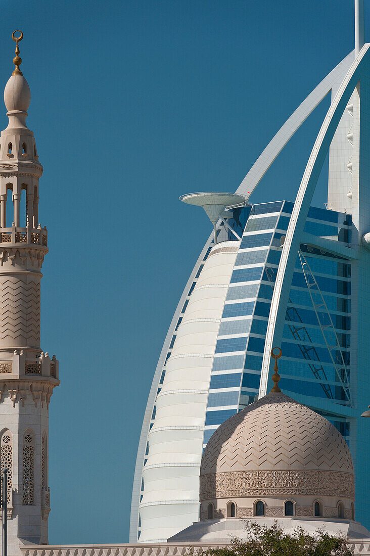 UAE, Small mosque in front of Burj Al Arab hotel; Dubai