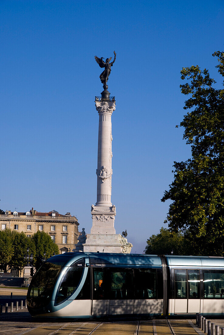 Europe, France, Bordeaux, Monument aux girondins