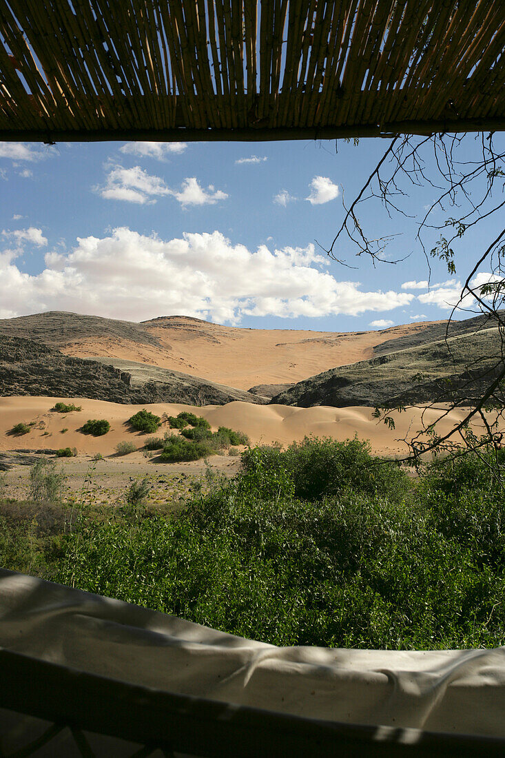 Namibia, Blick von der Serra Cafema Lodge; Koakoland