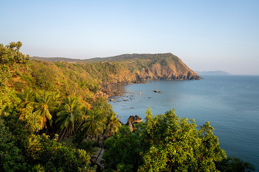 Blick auf die Küste von den Festungsmauern, Cabo de Rama Fort; Süd-Goa, Goa, Indien