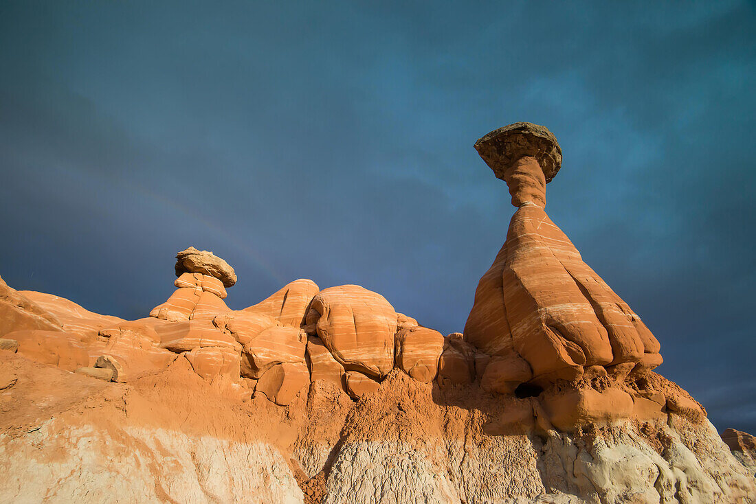 Fliegenpilz-Hoodoos im Grand Staircase-Escalante National Monument in Utah.