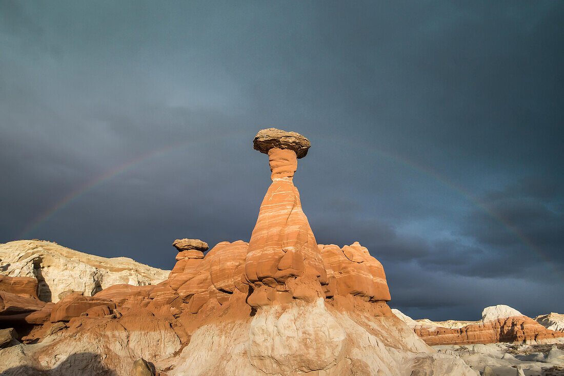 Fliegenpilz-Hoodoos im Grand Staircase-Escalante National Monument in Utah.