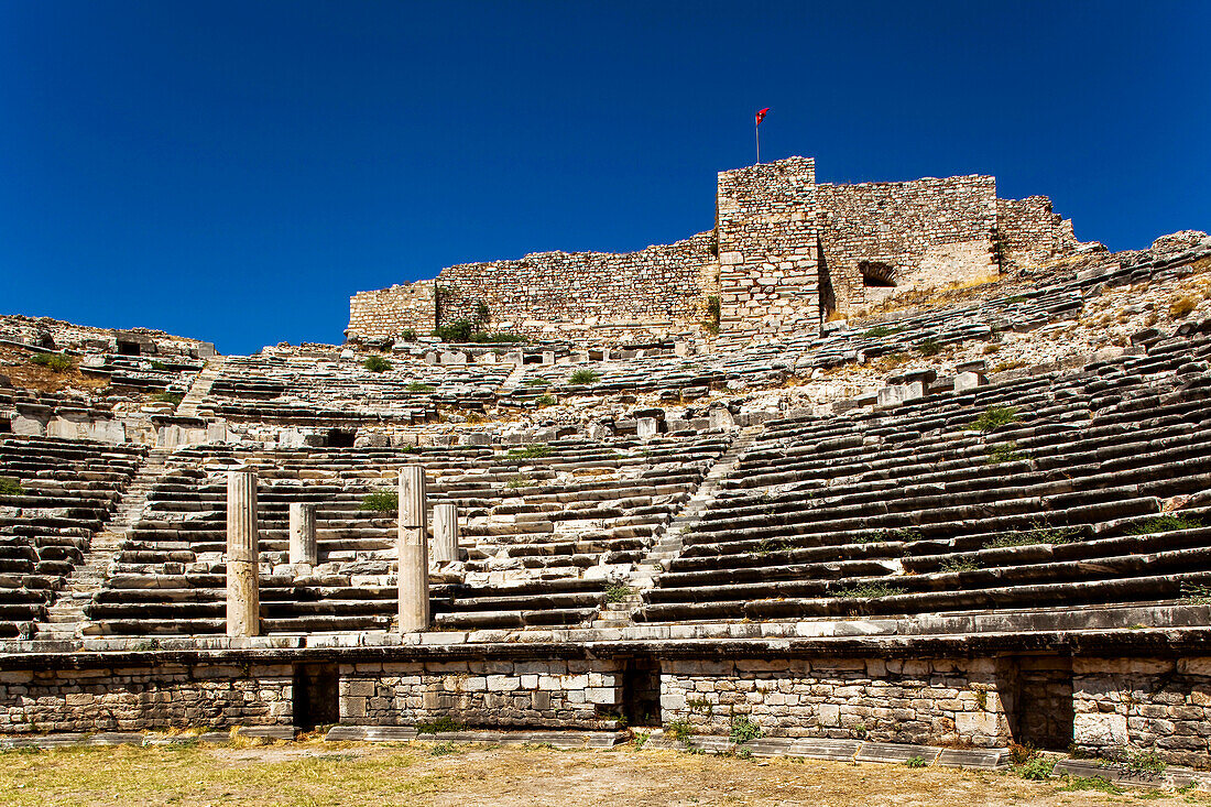 Das Theater in den Ruinen von Milet, bei Kusadasi, Türkei; Die Ruinen von Milet, bei Kusadasi, nahe der Ägäisküste, in Westanatolien, Türkei.