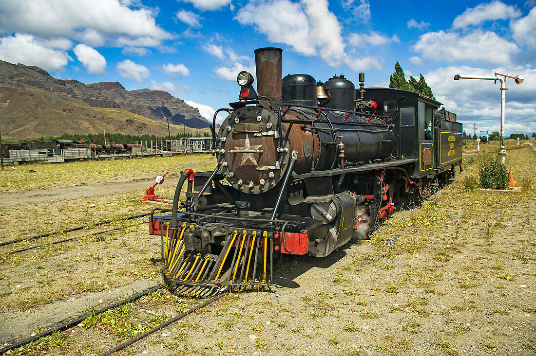 La Trochita Eisenbahn bei La Maiten, nahe Esquel, Patagonien, Argentinien; La Maiten, Esquel, Patagonien, Argentinien.