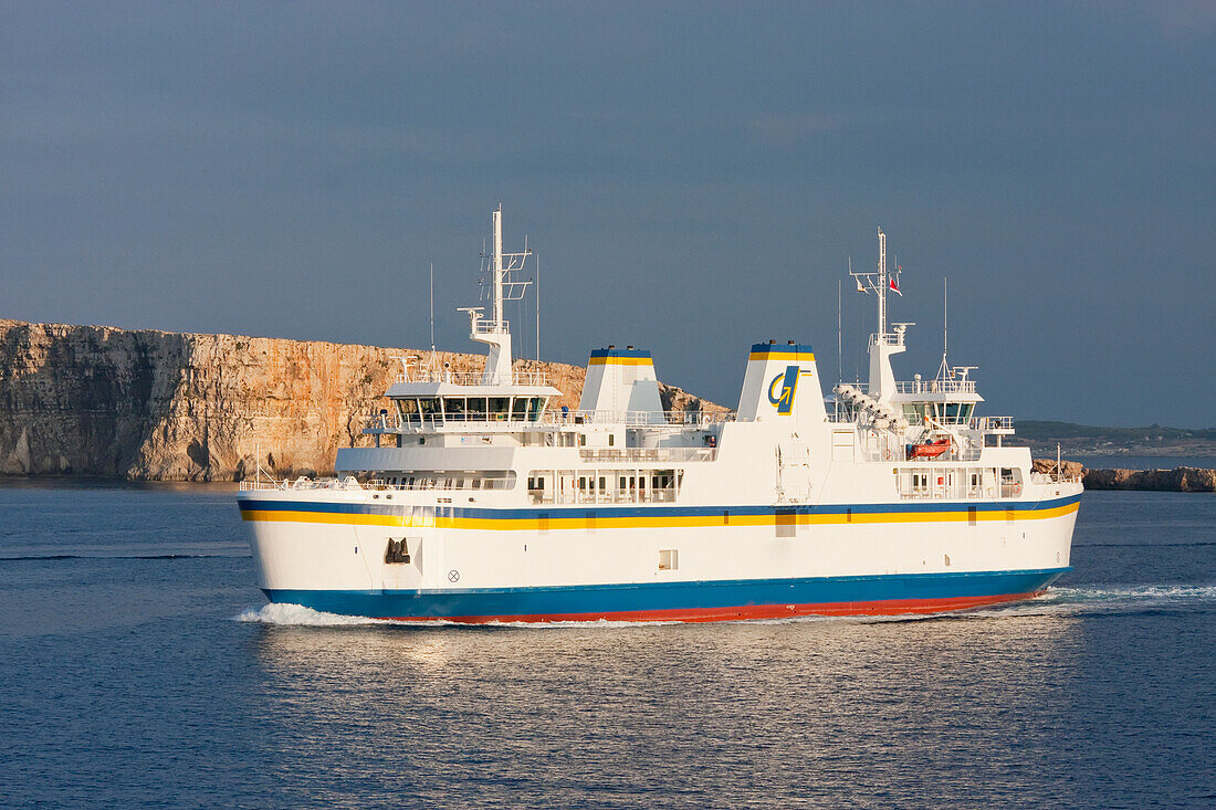 Gozo Channel Line Fähre bei der Insel Comino, Malta