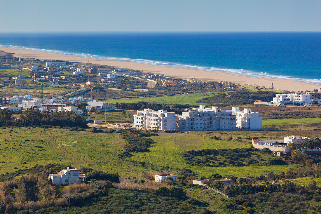 Grundstück und Strand bei Kap Spartel bei Tanger; Marokko