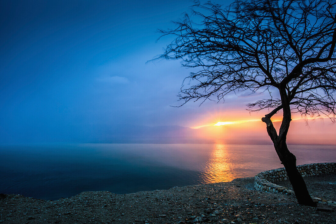 Sonnenaufgang über dem Toten Meer; Israel