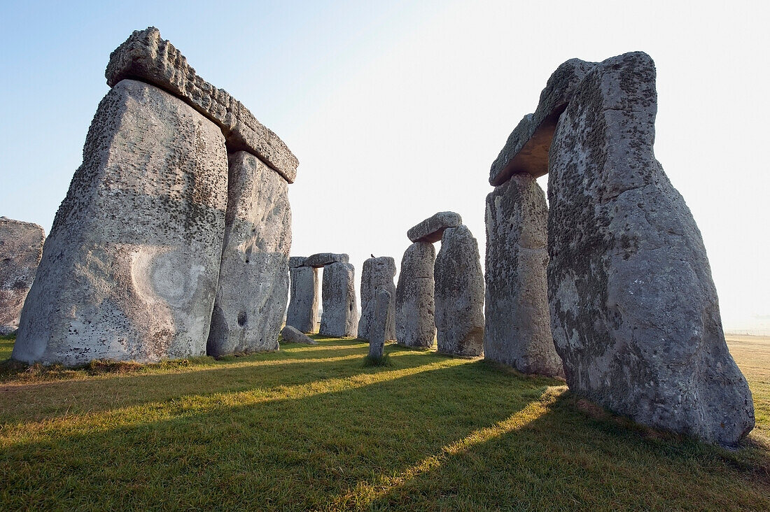 Standing Stones; England – License image – 13888039 lookphotos