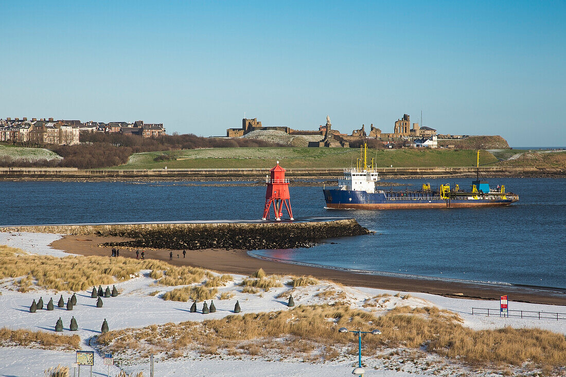 Ein Boot auf dem Fluss Tyne; South Shields, Tyne And Wear, England