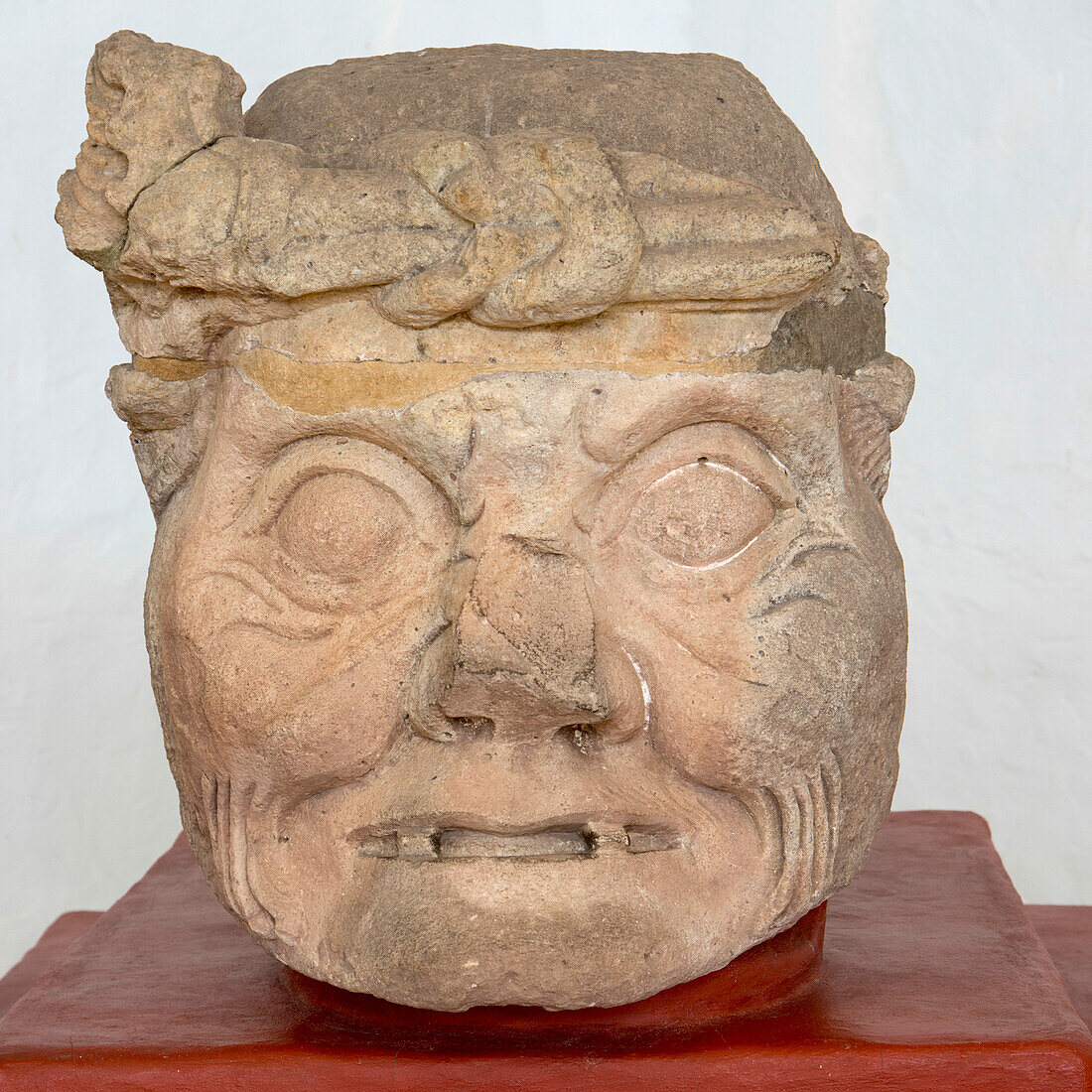 Ein Tonartefakt aus einer Maya-Zivilisation in den Ruinen von Copan; Copan, Honduras