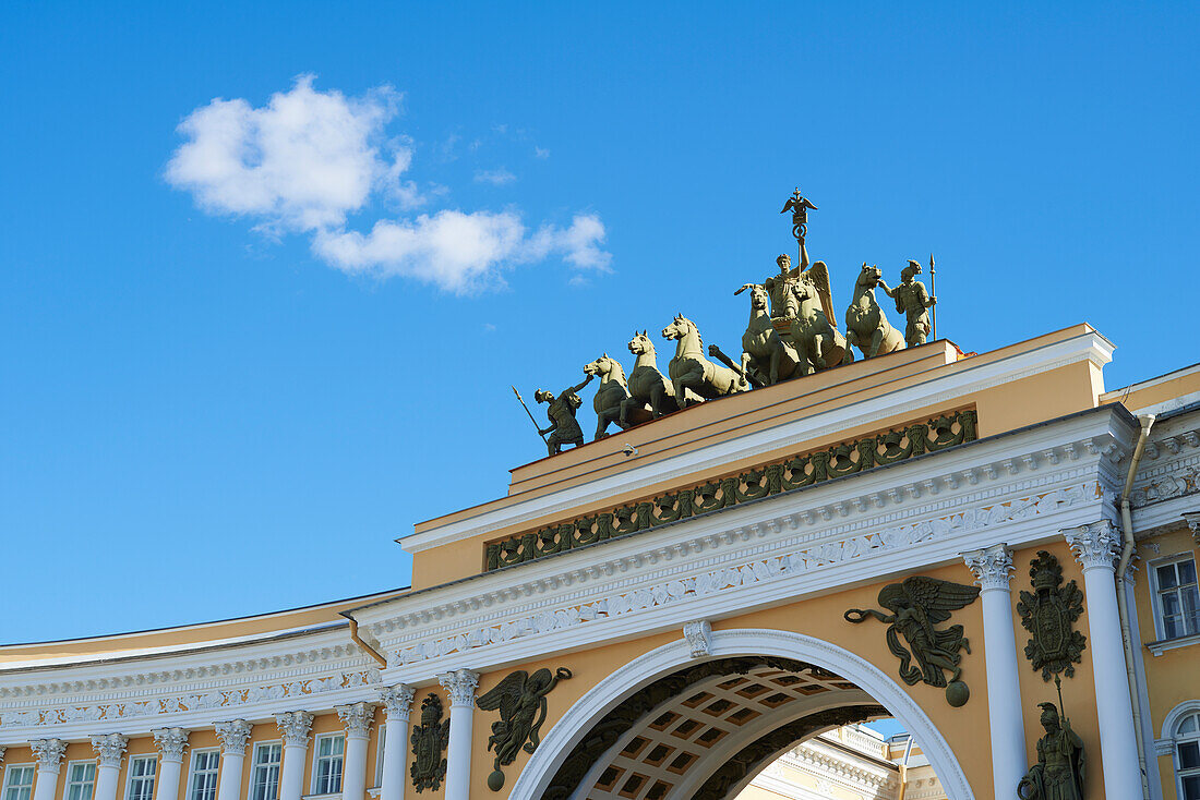 Detail des Streitwagens des Sieges am Generalstabsgebäude; St. Petersburg, Russland
