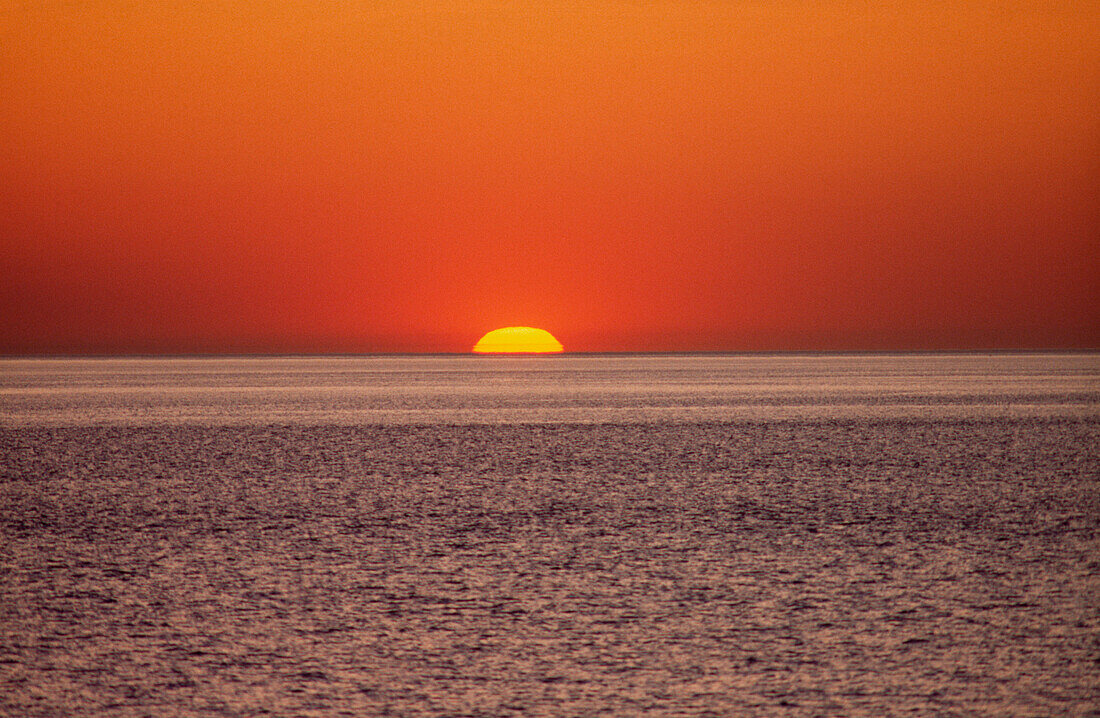 Sonnenuntergang und Meer