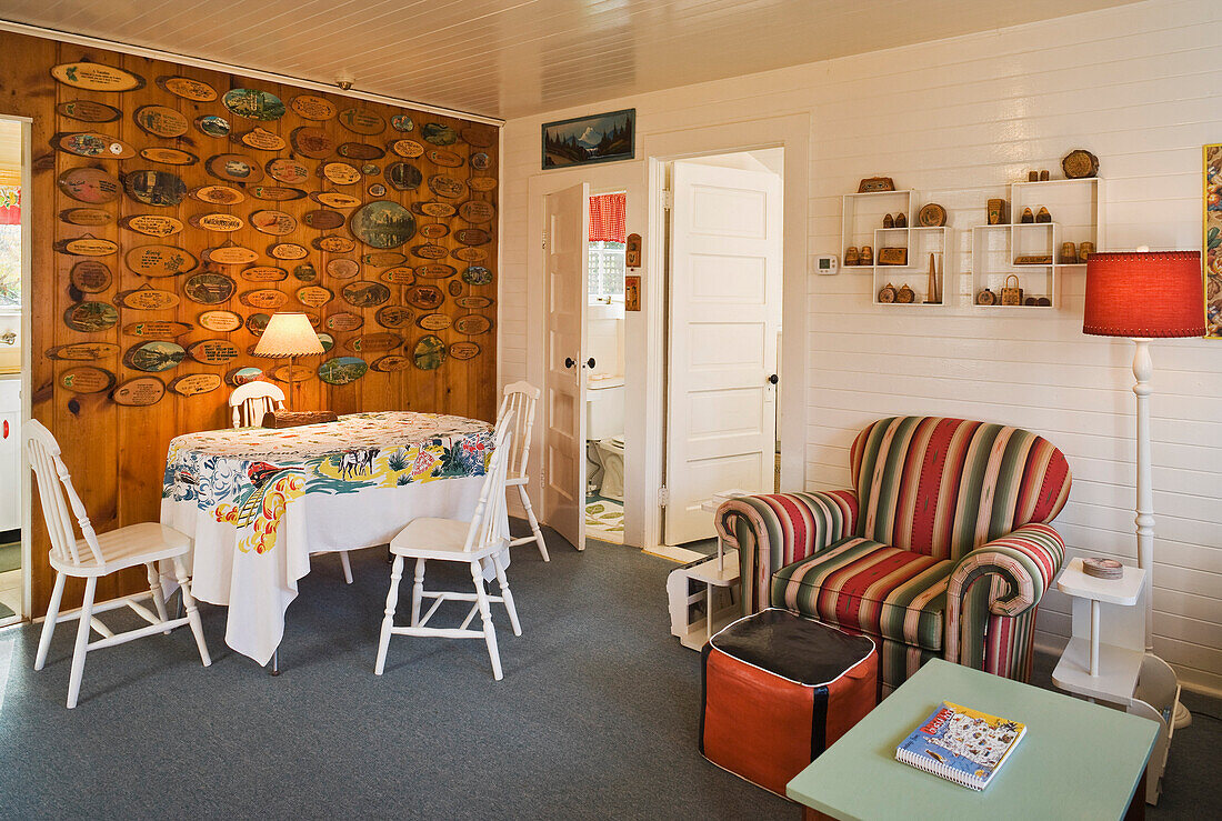 Innenraum eines gemieteten Ferienhauses in Seaside, Oregon, USA