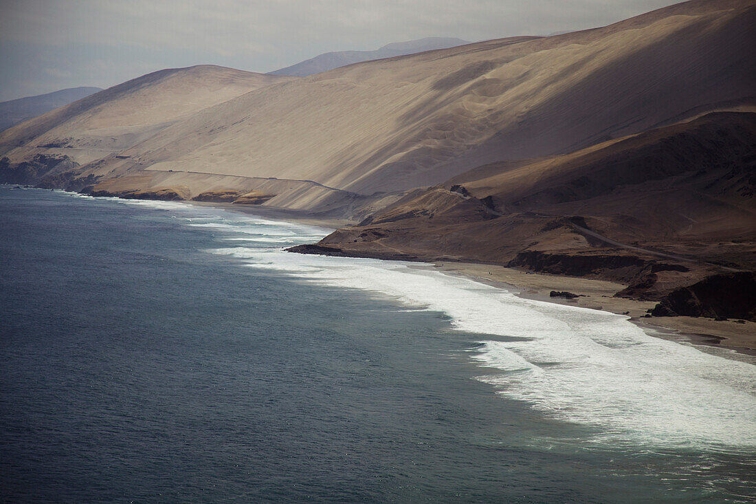 Panamerikanischer Highway entlang der Küste, Peru