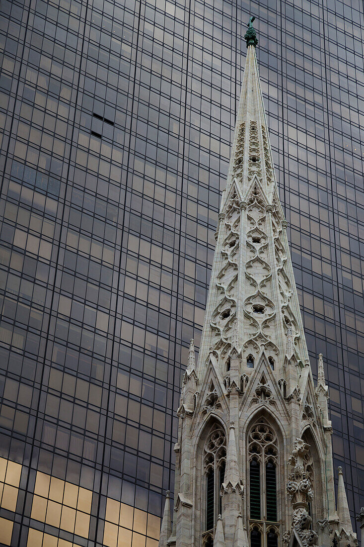 St. Patrick's Cathedral, Midtown Manhattan, New York City, New York, USA