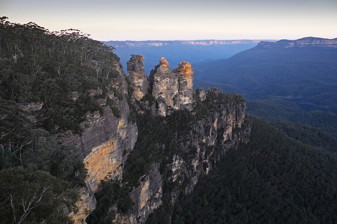 Three Sisters and scenic overview of the Blue Mountains National Park in New South Wales, Australia
