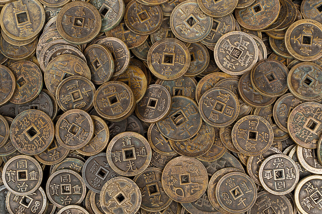 Alte Münzen, Panjiayuan Flohmarkt, Chaoyang Bezirk, Peking, China