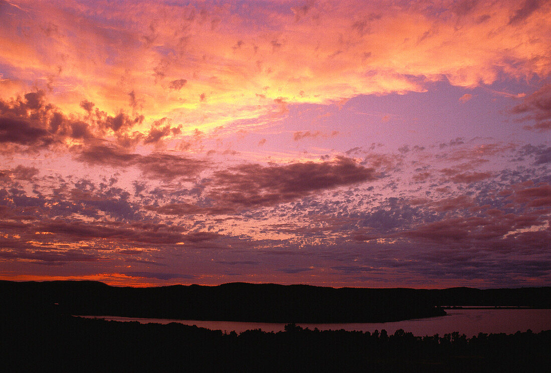 Sonnenuntergang über Belleisle Bay St. John River, New Brunswick Kanada