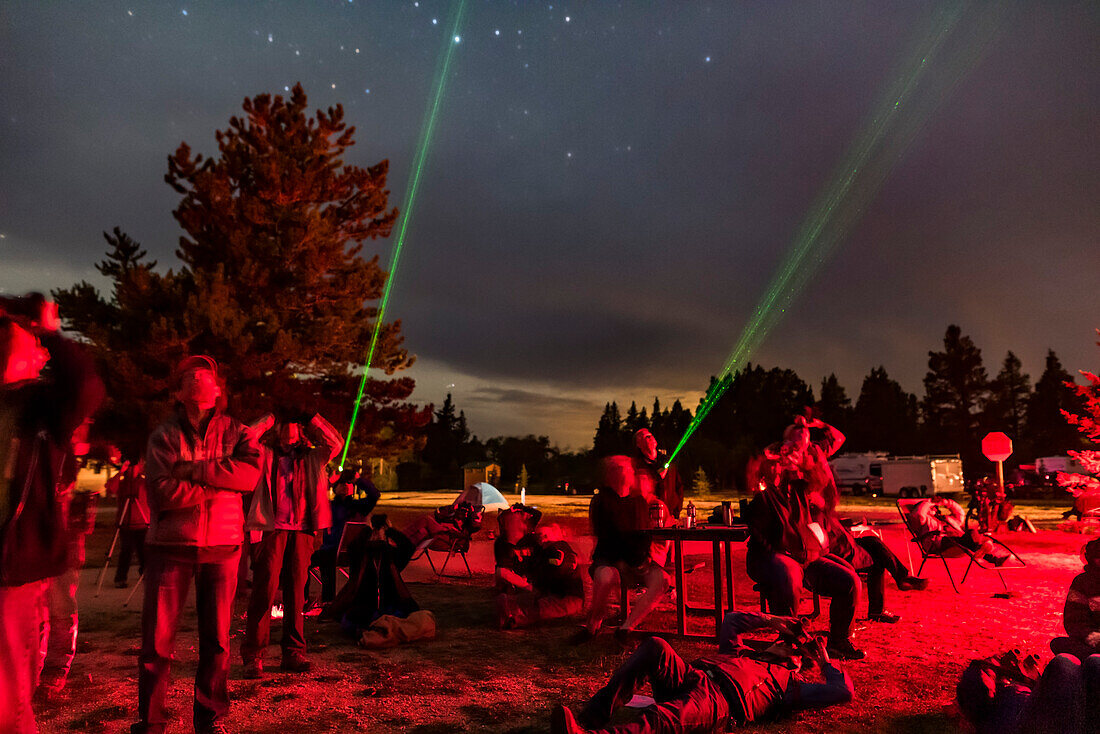 Murray Paulson conducts a laser tour of binocular objects at the 2019 Saskatchewqan Summer Star Party